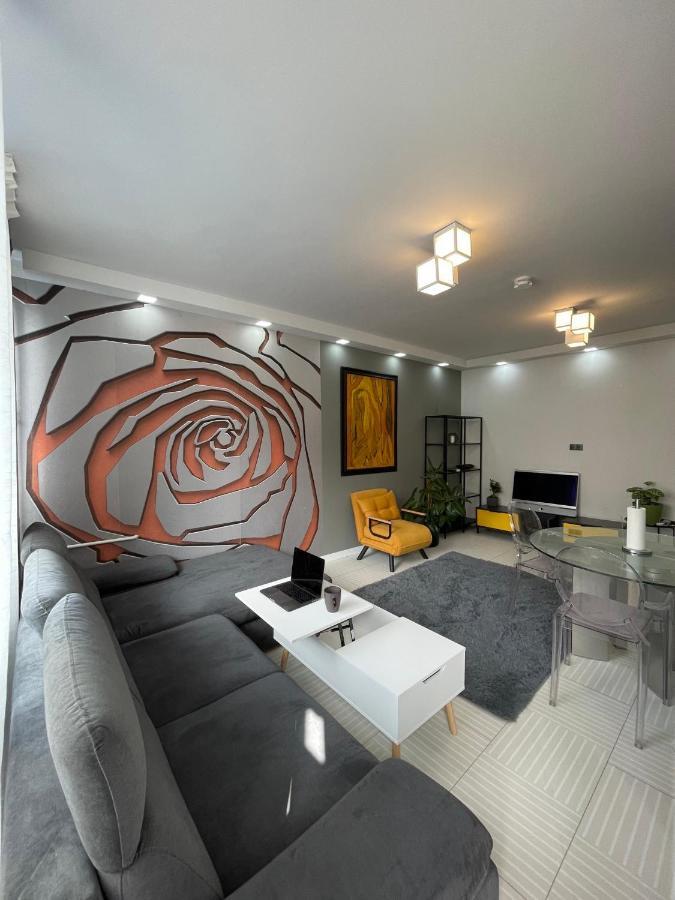 Bright: Flat With Balcony - Kitchen - Free Parking Apartment Berlin Exterior photo