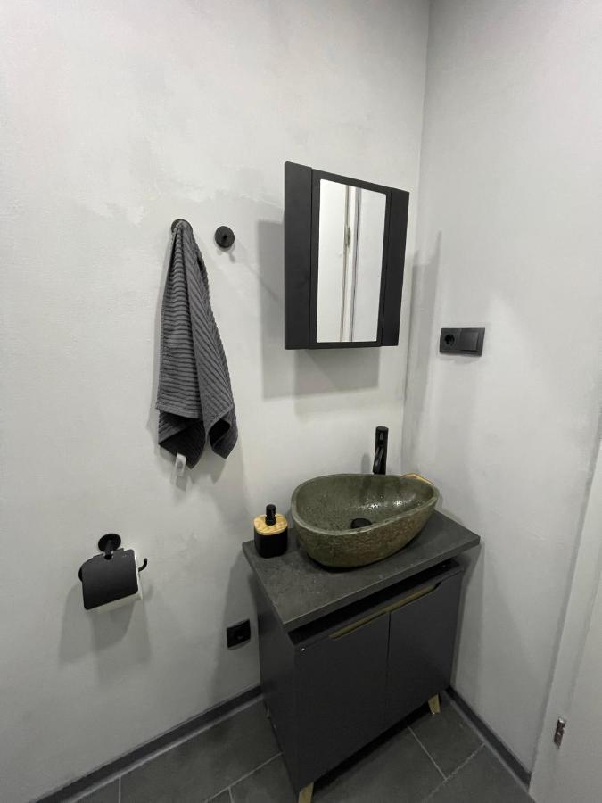 Bright: Flat With Balcony - Kitchen - Free Parking Apartment Berlin Exterior photo