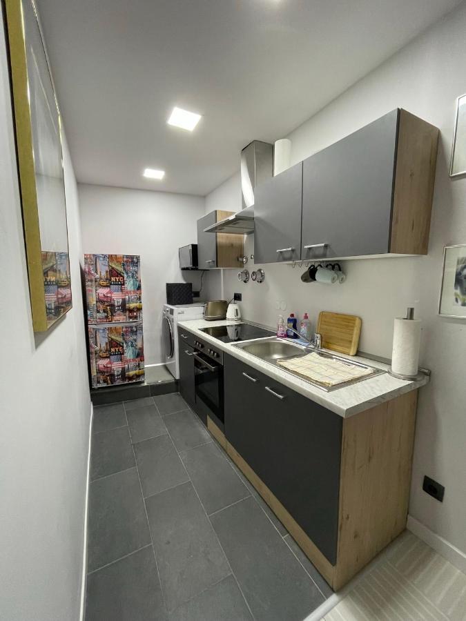 Bright: Flat With Balcony - Kitchen - Free Parking Apartment Berlin Exterior photo